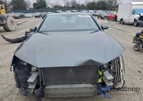 2021 Audi A4 Premium Plus 45 z USA, uszkodzony, nr VIN WAUEAAF47MN005916